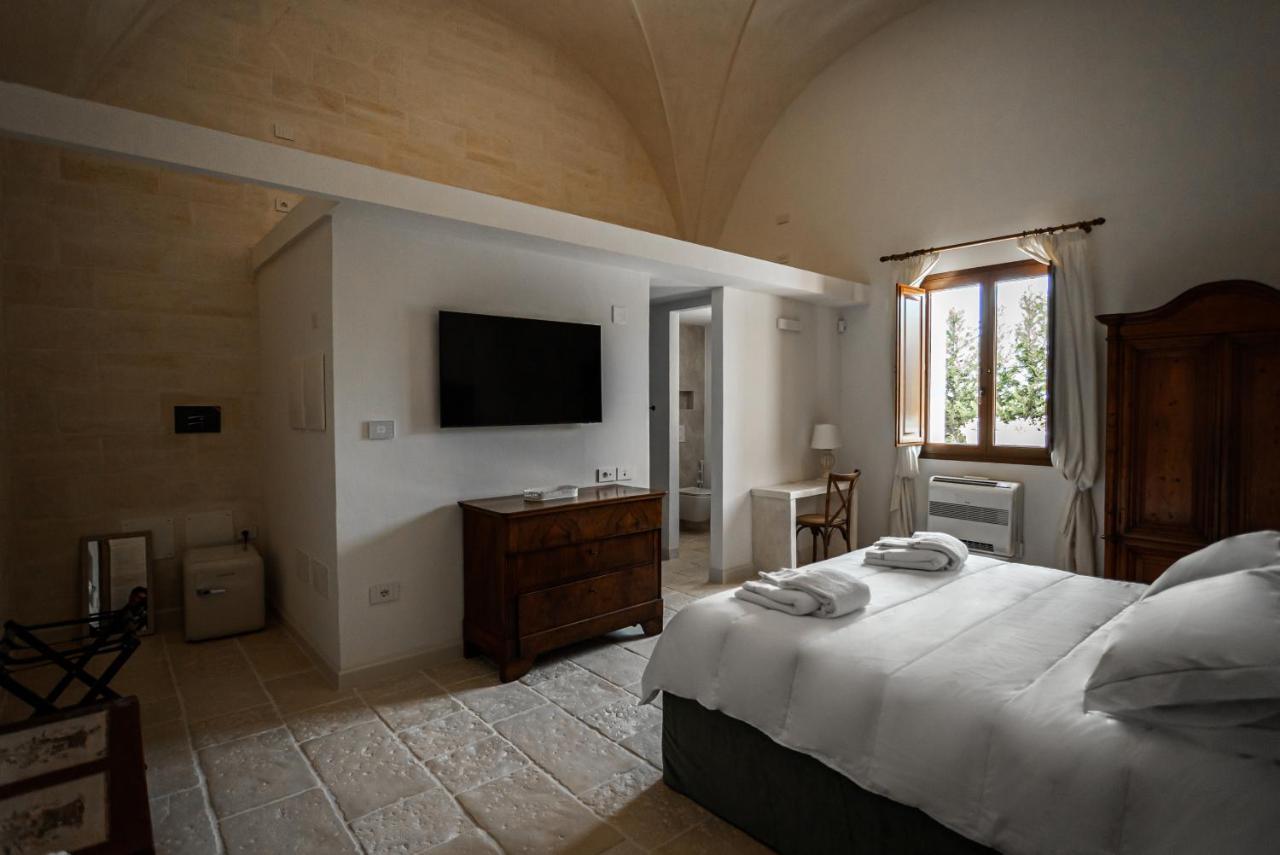 Masseria Torleanzi Wine Relais San Pietro Vernotico Exterior photo